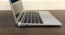 Good
													MacBook Air 2015 - 11" - Silver, 128 GB, 4 GB, photo 4 of 7