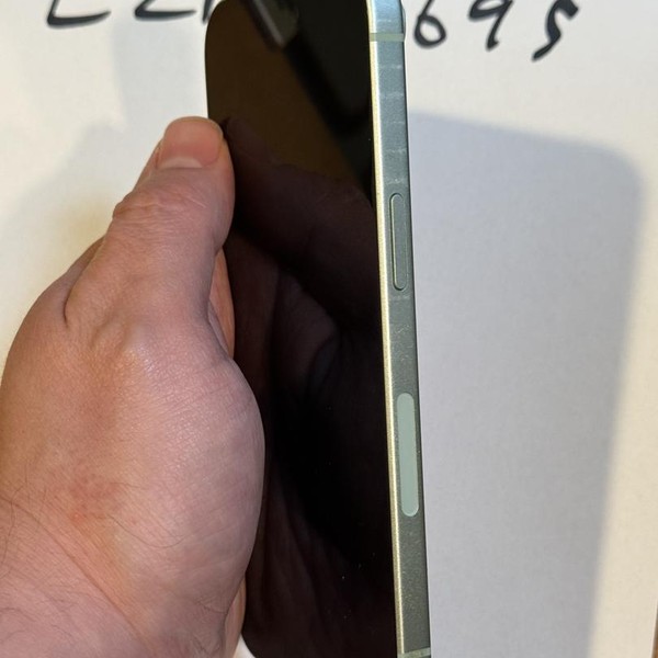 Apple iPhone 15 - Unlocked, 256 GB, Green, A2846