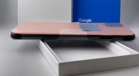 Mint
													Google Pixel 4 XL - Unlocked, Orange, 64 GB, 6 GB, G020J, Google Edition, photo 4 of 9