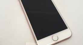 Good
													Apple iPhone 7 - Sprint, Rose Gold, 32 GB, A1660, photo 5 of 14