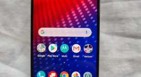 Good
													Moto Z4 - Verizon, White, 128 GB, 4 GB, photo 1 of 7
