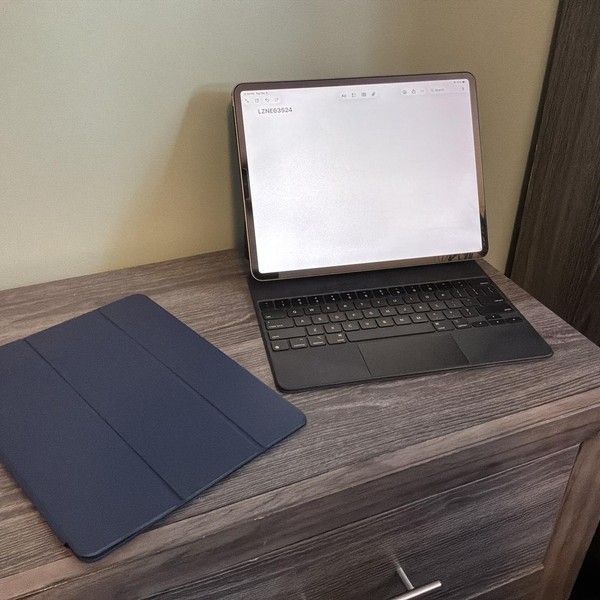 Apple iPad Pro 12.9 inch 4th Gen 2020 - Wi-Fi, 128 GB, Gray, A2229