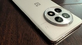 Mint
													OnePlus 13 - Unlocked, Arctic Dawn, 512 GB, 16 GB, photo 4 of 15