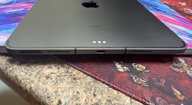 Good
													Apple iPad Pro 11" 3rd Gen 2021 - Unlocked, Gray, 256 GB, photo 4 of 8