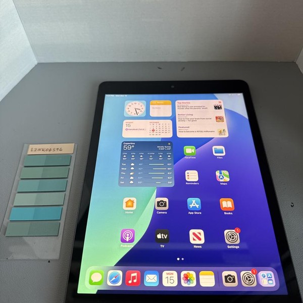 Apple iPad 8th Gen - Wi-Fi, Gray, 128 GB, A2270