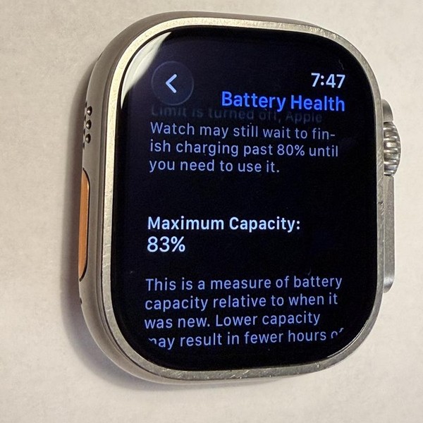 Apple Watch Ultra 49mm - Unlocked, Titanium, A2622