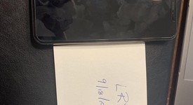 Mint
													Apple iPhone Xs Max - Verizon, Gold, 256 GB, A1921, photo 2 of 5