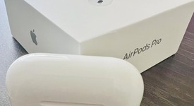 Used
													Apple AirPods Pro 2 - Lightning, photo 1 of 9