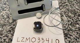 Good
													Apple Watch Ultra 49mm - Verizon, Titanium, A2622, photo 1 of 9