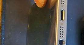 Good
													Apple iPhone SE 1st Gen 2016 - Unlocked, Silver, 32 GB, A1662, photo 4 of 5