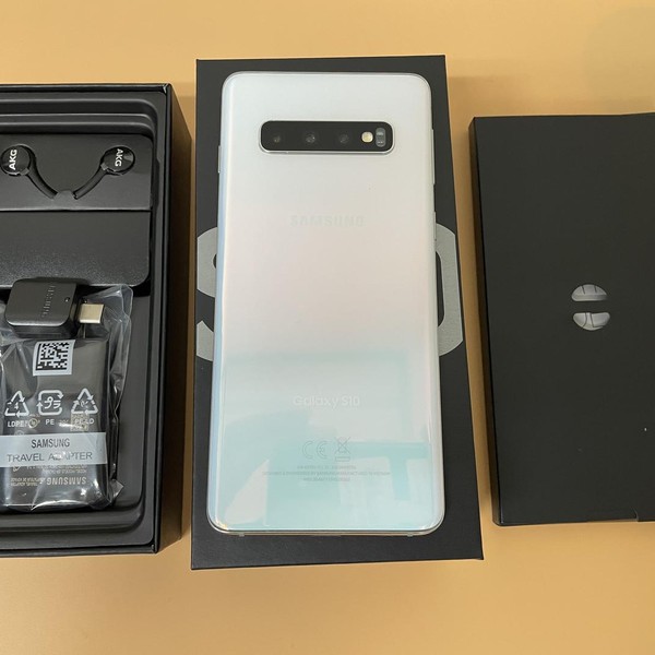 Samsung Galaxy S10 - Unlocked, 128 GB, White, 8 GB, SM-G973U1