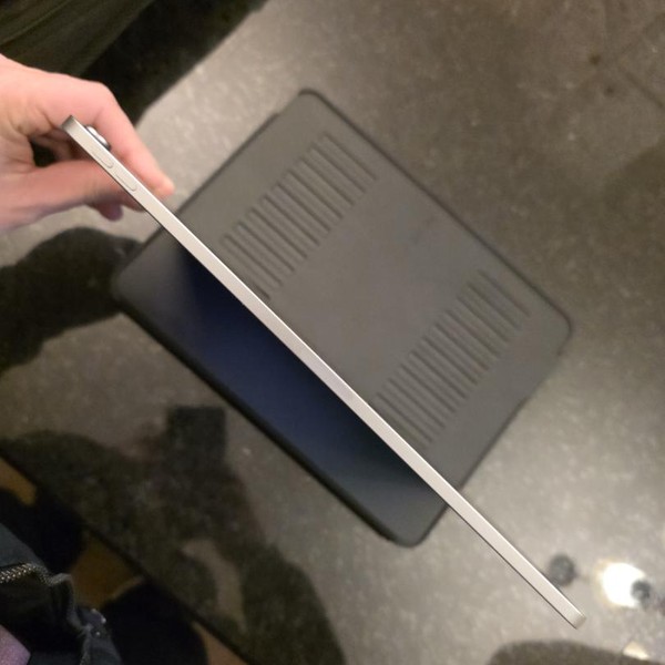 Apple iPad Air 13 inch (M2) 2024 - Wi-Fi, 128 GB, Gray, A2898