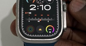 Good
													Apple Watch Ultra 2 49mm - Unlocked, Black, A2986, photo 1 of 14