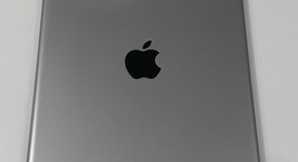 Good
													Apple iPad 5th Gen - Wi-Fi, Gray, 128 GB, A1822, photo 3 of 7