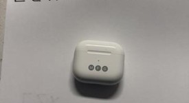 Used
													Apple AirPods 3rd Gen - Lightning Case, photo 1 of 5