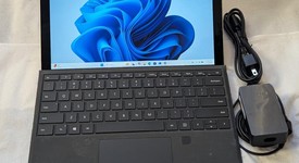 Good
													Microsoft Surface Pro 7 - I3, Platinum, 128 GB, 4 GB, photo 1 of 8