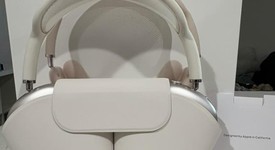 Used
													Apple AirPods Max USB-C - Starlight, photo 3 of 3