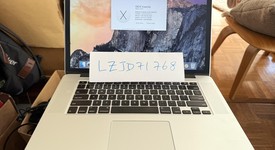 Fair
													MacBook Pro 2015 (Retina) - 15" - Silver, 1 TB, 16 GB, photo 1 of 6