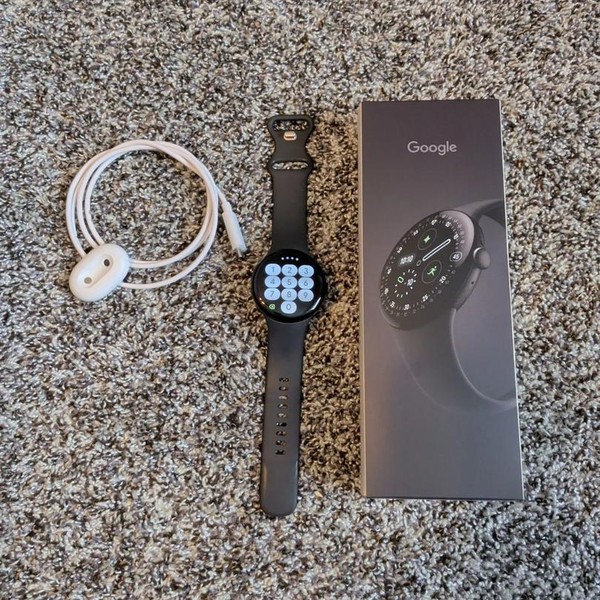 Google Pixel Watch 4 - Unlocked, Black, 45mm, LTE