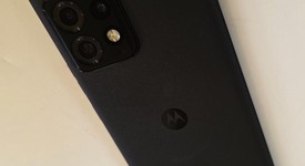 Mint
													Motorola Edge Plus (2023) - Unlocked, Black, 512 GB, 8 GB, photo 3 of 13