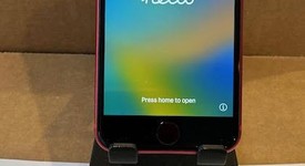 Fair
													Apple iPhone SE 2nd Gen 2020 - Unlocked, Red, 64 GB, A2275, photo 1 of 7