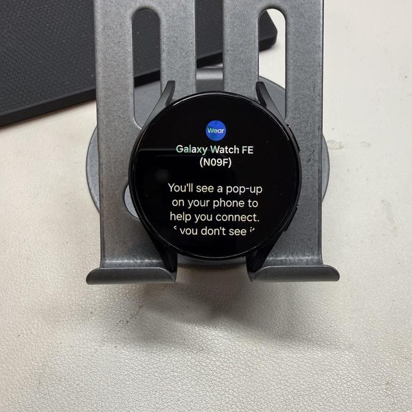 Samsung Galaxy Watch FE - Unlocked, Black, 40 mm