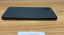 Good
													Apple iPhone 11 Pro Max - Unlocked, Green, 256 GB, A2161, photo 4 of 8