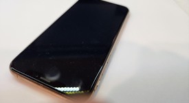 Good
													Apple iPhone Xs - AT&T, Gold, 256 GB, A1920, photo 2 of 4