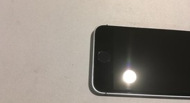 Good
													Apple iPhone SE 1st Gen 2016 - Unlocked, Grey, 64 GB, A1723, photo 3 of 12