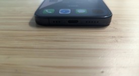 Good
													Apple iPhone 15 Pro - Unlocked, Blue, 128 GB, A2848, photo 3 of 11