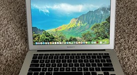 Good
													MacBook Air 2017 - 13" - I5, Silver, 256 GB, 8 GB, photo 2 of 9