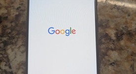 Mint
													Google Pixel 3 XL - Unlocked, Black, 64 GB, Google Edition, photo 2 of 9