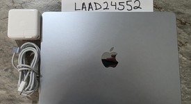 Mint
													MacBook Air 2025 (M4) - 13" - Apple M4, Sky Blue, 256 GB, 16 GB, photo 1 of 9