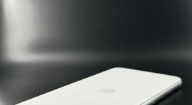 Mint
													Apple iPhone 11 Pro Max - Unlocked, Silver, 64 GB, A2161, photo 5 of 6