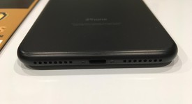 Good
													Apple iPhone 7 Plus - Verizon, Black, 32 GB, A1661, photo 4 of 5