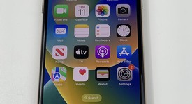 Good
													Apple iPhone Xs - Unlocked, Gold, 64 GB, A1920, photo 1 of 5