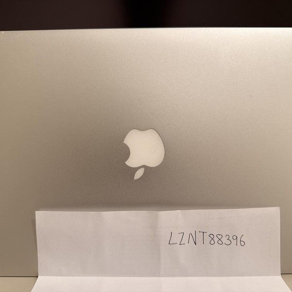 MacBook Air 2017 - 13 inch - 128 GB, Silver, 8 GB, Intel Core i5