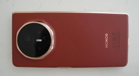 Mint
													Honor Magic V3 - Unlocked Non-US, Brown, 512 GB, 12 GB, photo 3 of 14