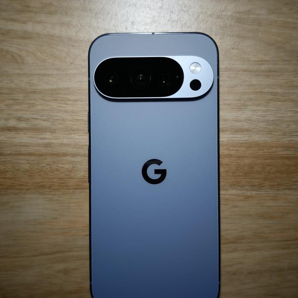 Google Pixel 10 Pro - Unlocked, 128 GB, Moonstone, G4QUR
