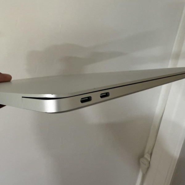 MacBook Air 2020 - 13 inch - 256 GB, Silver, 8 GB, Apple M1