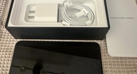 Good
													Apple iPhone 11 Pro Max - Unlocked, Gold, 64 GB, A2161, photo 4 of 12