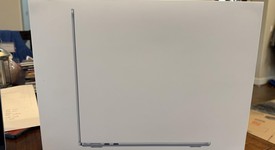 Mint
													MacBook Air 2025 (M4) - 13" - Apple M4, Sky Blue, 256 GB, 16 GB, photo 4 of 10