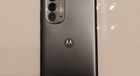 Fair
													Motorola Edge (2022) - Unlocked, Gray, 128 GB, 8 GB, photo 4 of 12