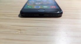 Good
													Apple iPhone SE 3rd Gen 2022 - Unlocked, Midnight, 64 GB, A2595, photo 3 of 13