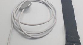 Good
													Apple Watch SE 2nd Gen 44mm - Unlocked, Midnight, A2727 - Cellular, Aluminum, photo 2 of 4