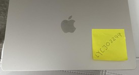 Mint
													MacBook Air 2022 - 13" - Apple M2, Starlight, 256 GB, 8 GB, photo 3 of 8