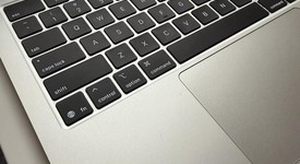 Mint
													MacBook Air 2025 (M4) - 13" - Apple M4, Silver, 512 GB, 24 GB, photo 3 of 9