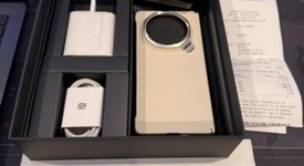 Mint
													Honor Magic V5 - Unlocked Non-US, White, 512 GB, 16 GB, photo 2 of 12