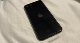 Mint
													Apple iPhone SE 3rd Gen 2022 - Unlocked, Midnight, 128 GB, A2595, photo 2 of 7