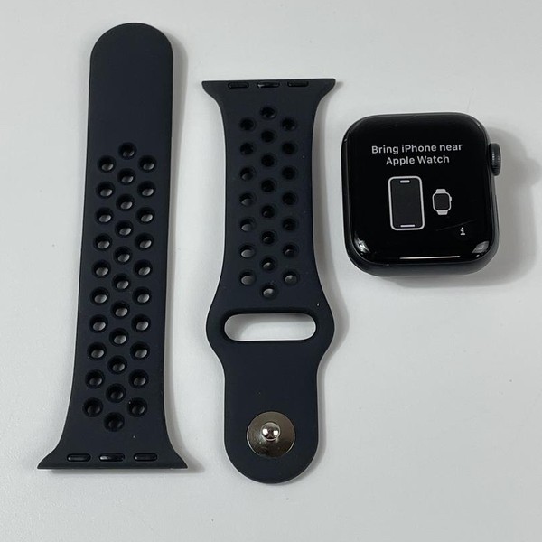 Apple Watch Series 6 40mm - Gray, A2291 - GPS, Nike